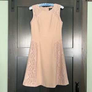 Adrianna Papell Cream with Crochet Sleeveless Dress Size 8